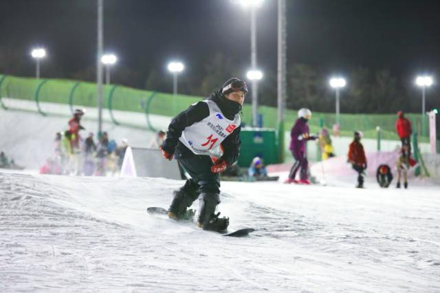 为公共冰雪举动高潮加温 京东举动联袂南山滑雪场开启冰雪嘉光阴